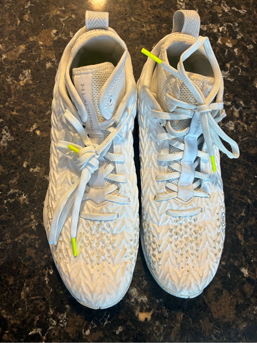 Under Armour White Athletic Unisex turf Lacrosse shoes sneakers